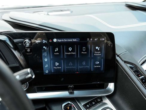 Used 2025 Chevrolet Corvette Stingray Preferred Conv w/ 2LT image 31