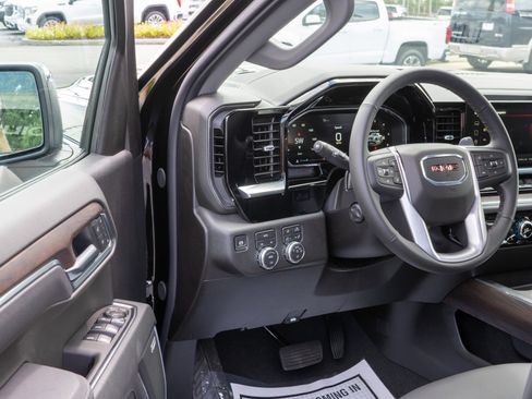 New 2026 GMC Sierra 1500 SLT w/ SLT Premium Package image 10