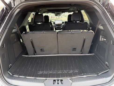 New 2026 Ford Explorer ST-Line w/ ST-Line Street Pack image 15