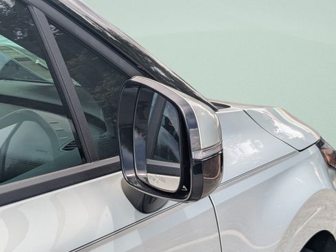 New 2026 Kia Carnival EX FWD image 28