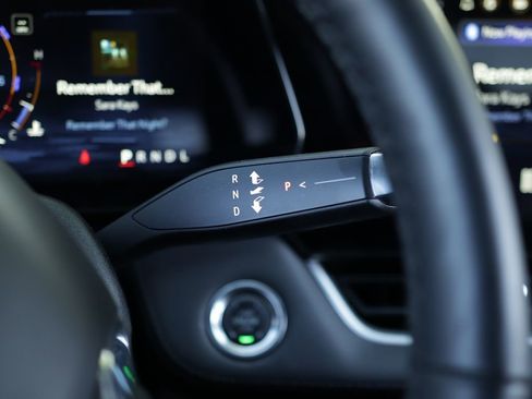 Used 2025 Chevrolet Equinox LT image 20