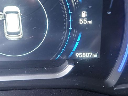 Used 2019 Hyundai Santa Fe Limited image 15