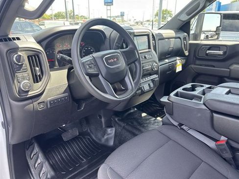 Used 2024 GMC Sierra 2500 Pro w/ 1SA Pro Safety Plus Package AWD/4WD image 10