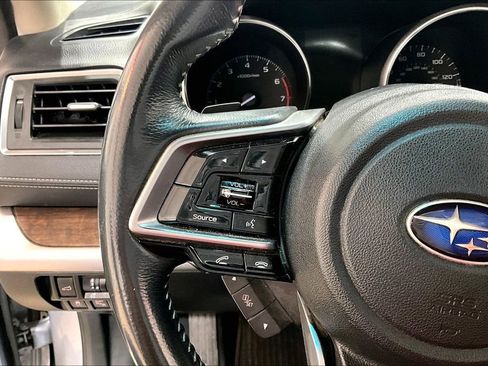 Used 2018 Subaru Outback 2.5i Limited AWD/4WD image 17