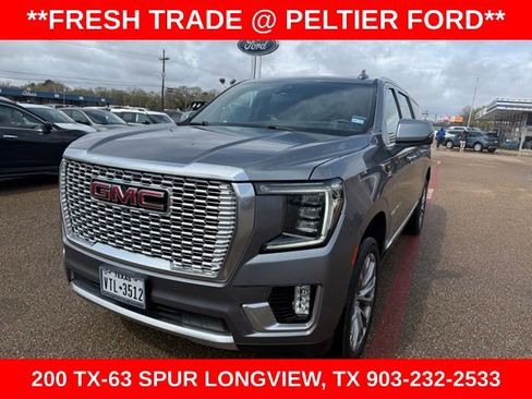 Used 2021 GMC Yukon XL Denali w/ Denali Premium Package image 3