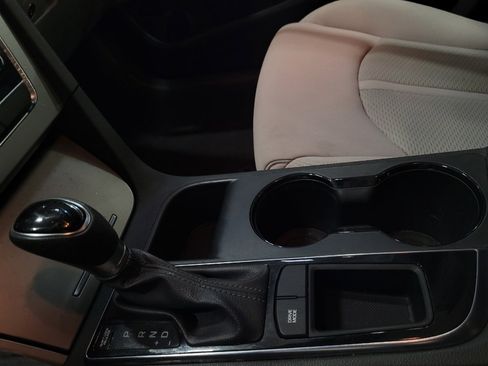 Used 2017 Hyundai Sonata SE image 26