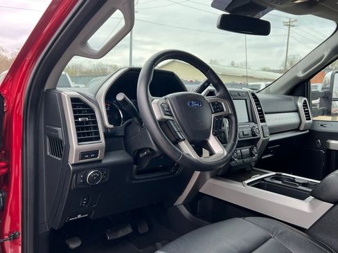 Used 2020 Ford F250 Lariat w/ Chrome Package image 13