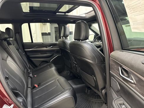 Used 2024 Jeep Grand Cherokee Limited 4xe image 31