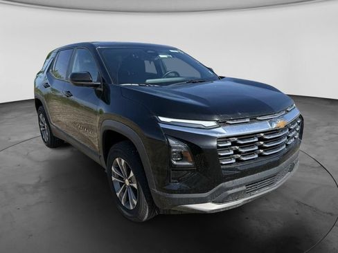 Used 2026 Chevrolet Equinox LT FWD image 6