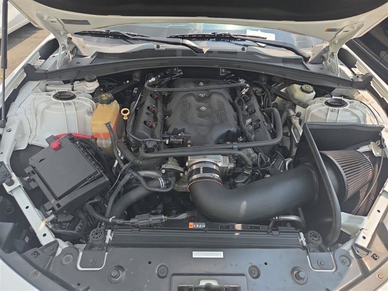 Used 2016 Chevrolet Camaro SS RWD image 8