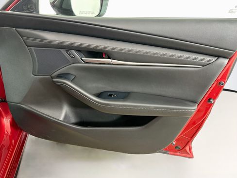 Used 2024 MAZDA MAZDA3 s FWD image 30