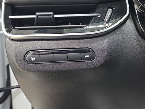 Certified 2026 INFINITI QX60 Luxe w/ Family Package image 23