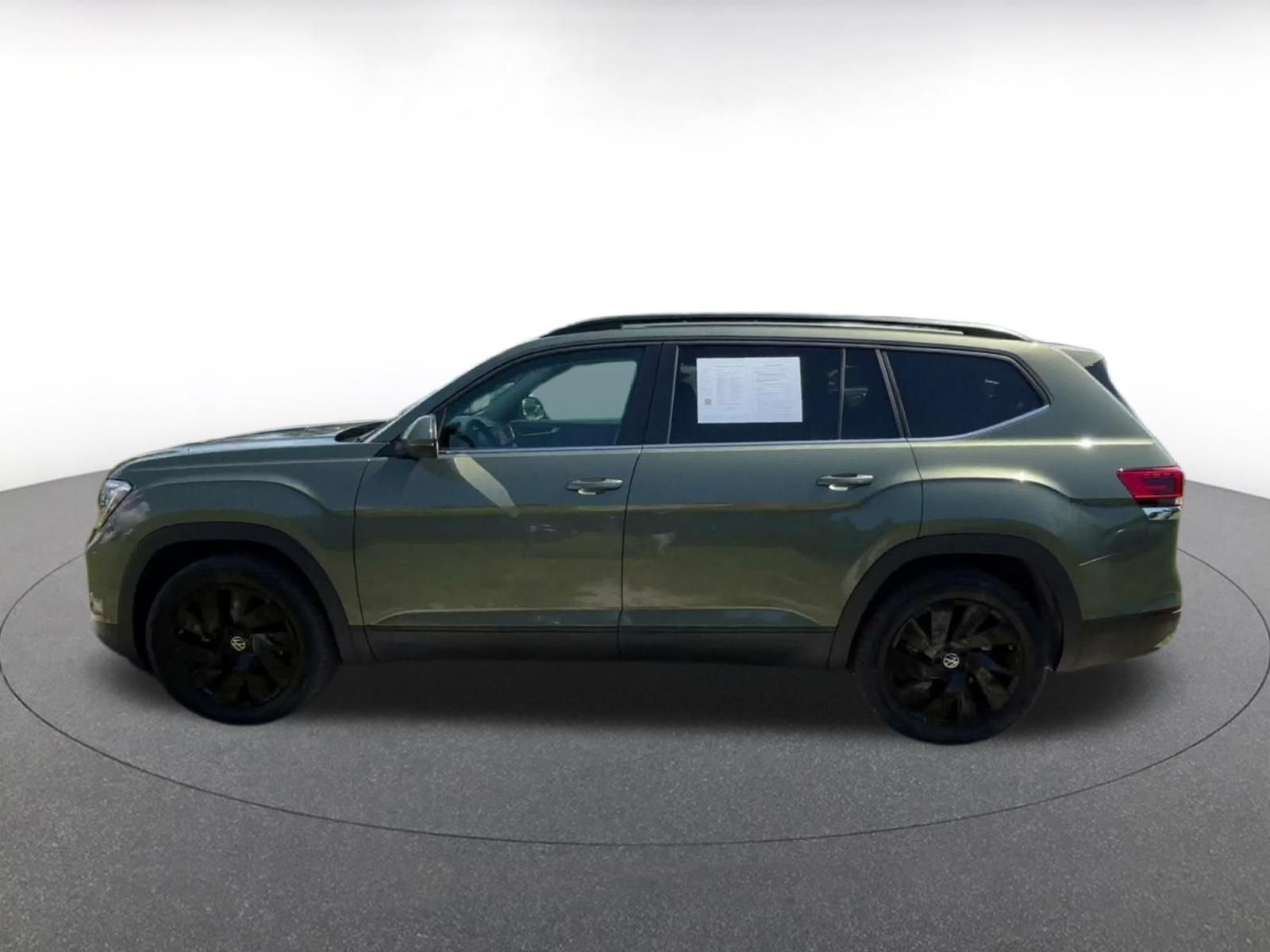 Used 2026 Volkswagen Atlas SE FWD image 8