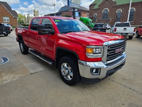 Used 2016 GMC Sierra 2500 SLE w/ SLE Preferred Package AWD/4WD image 6