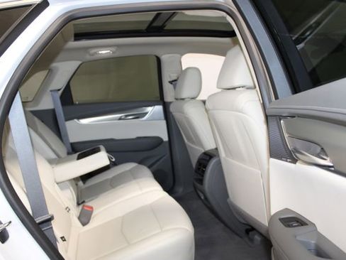 Certified 2023 Cadillac XT5 Premium Luxury AWD/4WD image 13