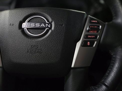 Used 2023 Nissan Titan SV w/ SV Convenience Package image 20
