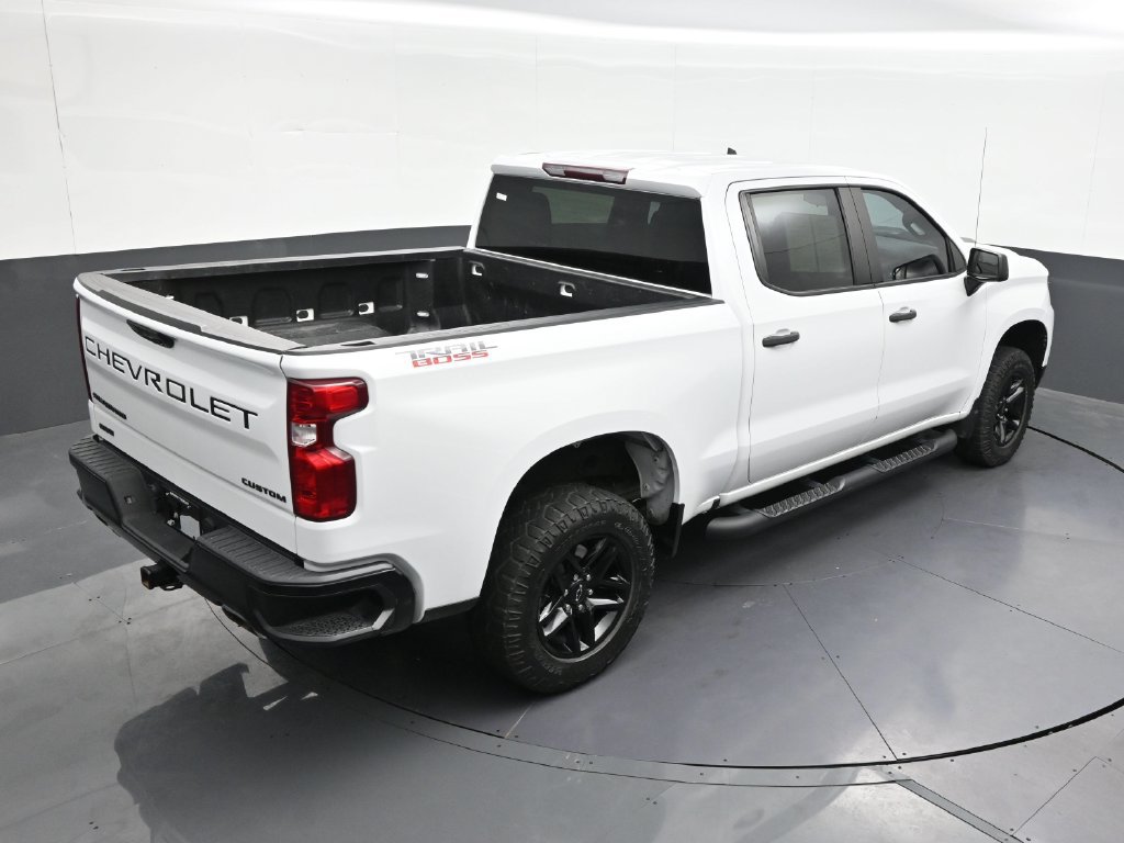 Used 2023 Chevrolet Silverado 1500 Custom Trail Boss w/ LPO, Dark Essentials Package AWD/4WD image 19