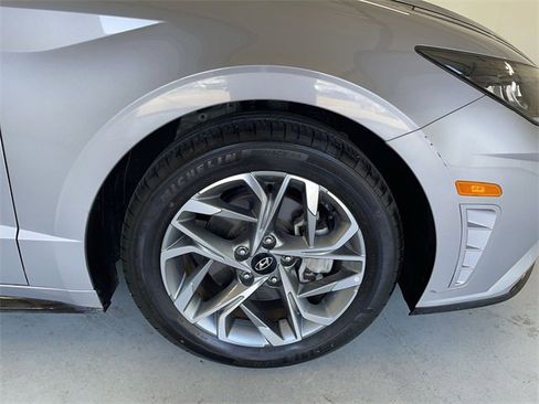 Used 2023 Hyundai Sonata SEL image 14