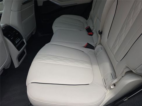 Certified 2025 BMW X7 M60i AWD/4WD image 13