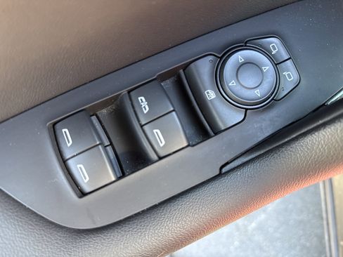 Used 2023 Chevrolet Blazer RS w/ Enhanced Convenience Package AWD/4WD image 16