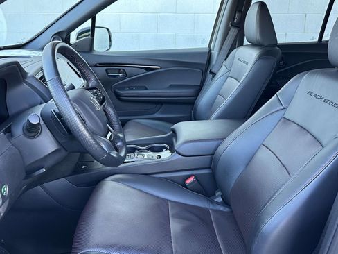 Used 2024 Honda Ridgeline Black Edition image 8