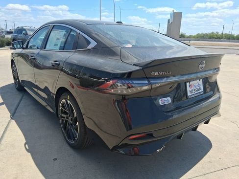 New 2026 Nissan Sentra SR w/ Floor Mat Package FWD image 5