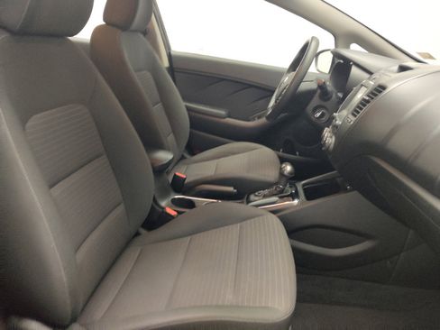 Used 2018 Kia Forte LX w/ LX Popular Package image 21