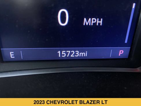 Used 2023 Chevrolet Blazer LT w/ Convenience Package FWD image 4
