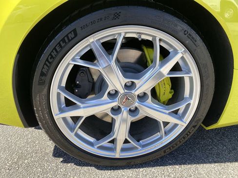 Used 2023 Chevrolet Corvette Stingray Premium Conv w/ Z51 Performance Package image 33