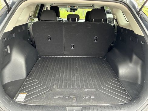 Used 2023 Kia Sportage LX AWD/4WD image 51
