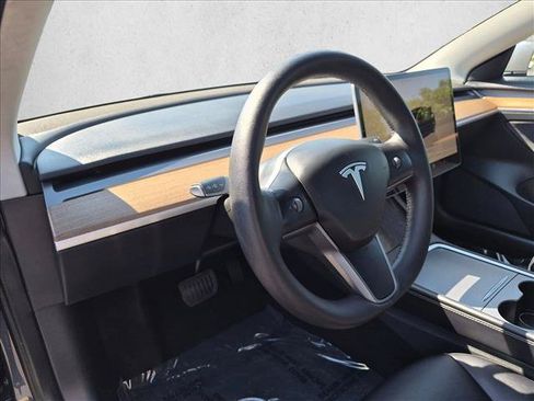 Used 2022 Tesla Model 3 RWD image 10