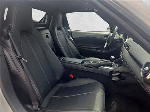 Used 2025 MAZDA MX-5 Miata RF Grand Touring RWD image 18