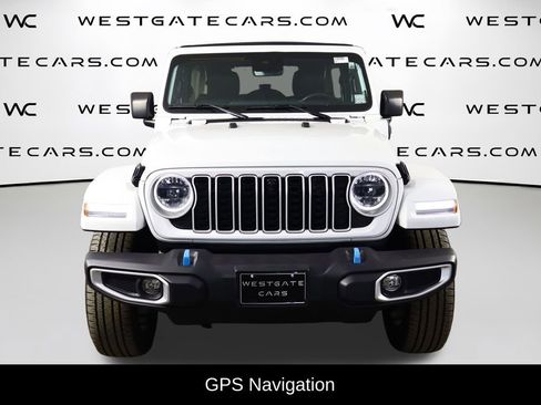 Used 2024 Jeep Wrangler Unlimited Sahara w/ Technology Group AWD/4WD image 2