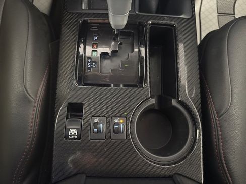 Used 2024 Toyota 4Runner TRD Off-Road Premium image 17