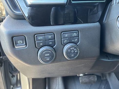 Used 2024 Chevrolet Silverado 1500 High Country w/ High Country Premium Package image 15