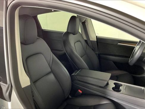 Used 2025 Tesla Model Y Long Range AWD/4WD image 6