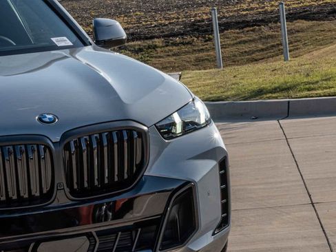 New 2026 BMW X5 xDrive40i w/ M Sport Package image 6