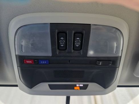 Used 2018 Subaru Impreza 2.0i Premium image 22