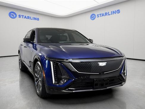 Used 2025 Cadillac Lyriq Sport image 14