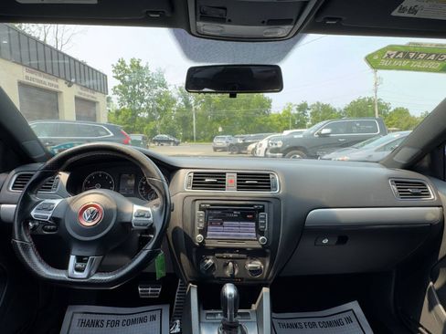 Used 2013 Volkswagen Jetta GLI Autobahn FWD image 15