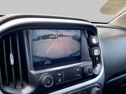 Used 2022 Chevrolet Colorado LT w/ Fleet Safety Package RWD image 26