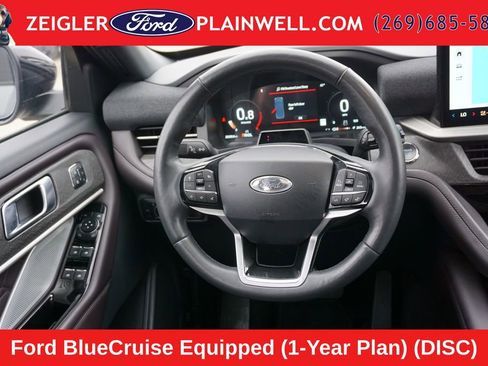 Used 2025 Ford Explorer Platinum w/ LUX Leather Package AWD/4WD image 16