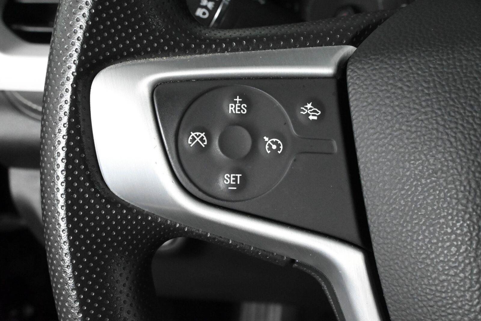 Used 2021 GMC Acadia SLE w/ Driver Convenience Package FWD image 20