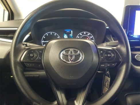Used 2023 Toyota Corolla LE image 19