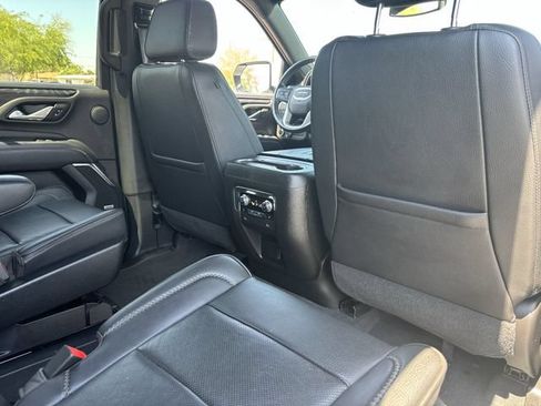 Used 2021 GMC Yukon XL Denali AWD/4WD image 13