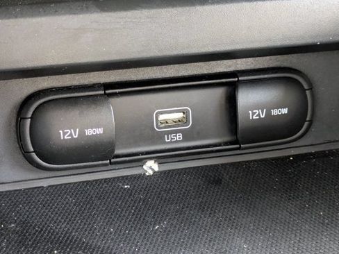 Used 2020 Kia Soul LX FWD image 21