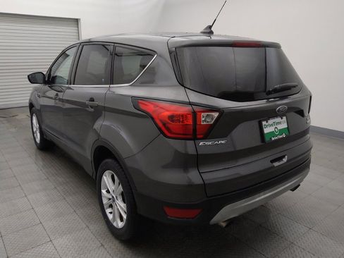 Used 2019 Ford Escape SE FWD image 5