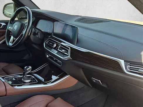 Used 2019 BMW X5 xDrive40i w/ Executive Package image 23