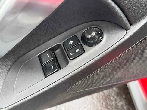 Used 2018 FIAT 124 Spider Abarth w/ Visibility Group image 13