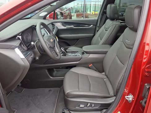 New 2026 Cadillac XT5 Premium Luxury image 8
